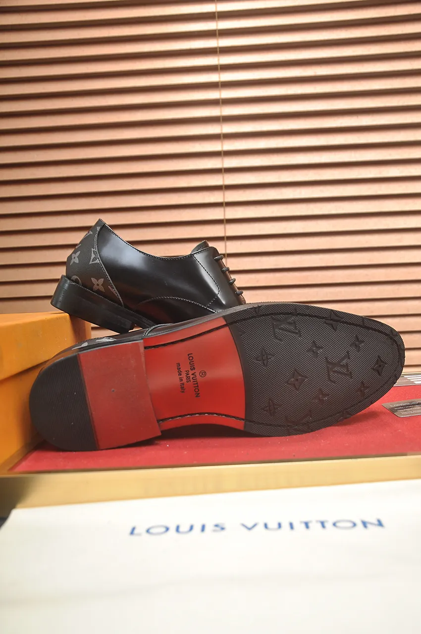 Men's men's shoes 💰500💶 [LV] (original single cowhide lining) 🍀LV's latest genuine leather business suit shoes are launched simultaneously on the official website. The first-layer cowhide imported from Italy is made of heavy gold, 💥official website 1:1 rubber outsole. Versatile to wear, high-end without losing class, and the color combination is extraordinary. This four-season style is alluring when worn on your feet, showing off your big-name flair. Standard code 38-45 (45 customized)